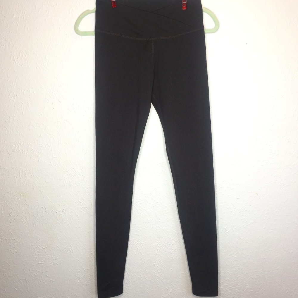 Mika Yoga Wear women's M/L black leggings.